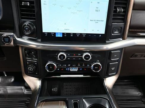 Certified 2025 Ford F150 King Ranch AWD/4WD image 13