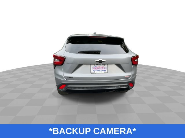 Used 2025 Chevrolet Trax RS w/ Driver Confidence Package FWD image 8