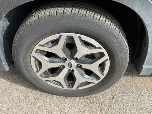 Used 2024 Subaru Forester Premium AWD/4WD image 10
