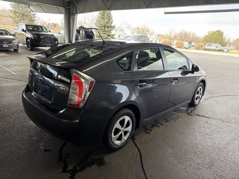 Used 2014 Toyota Prius Two image 12