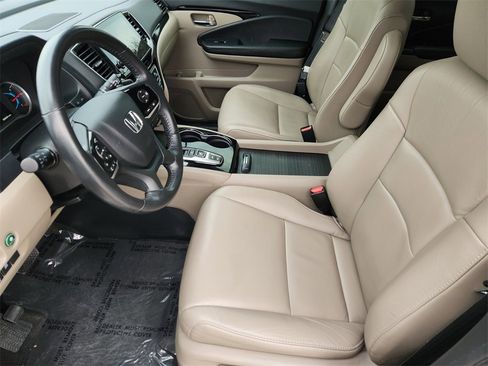Used 2020 Honda Pilot Touring image 14
