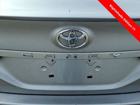 Used 2020 Toyota Camry SE image 9