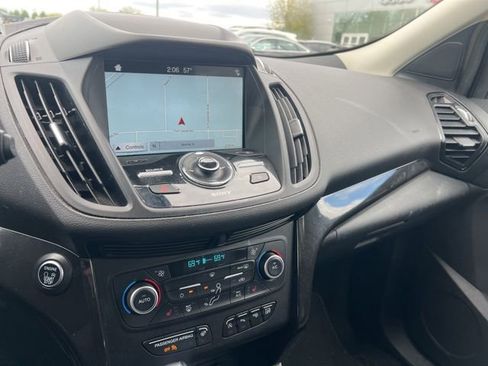 Used 2019 Ford Escape Titanium AWD/4WD image 15
