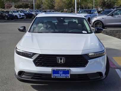 New 2025 Honda Accord SE
