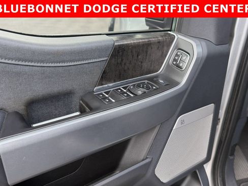 Used 2024 Ford F250 Lariat w/ Lariat Ultimate Package AWD/4WD image 10