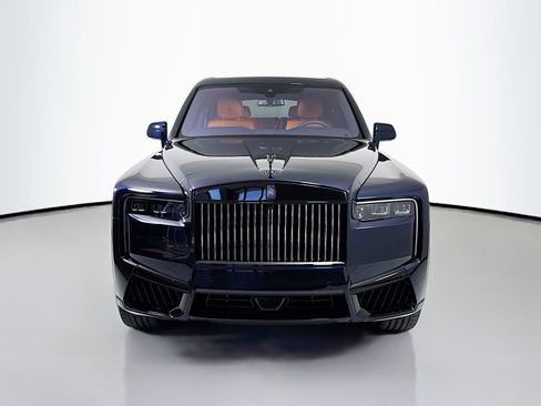 Certified 2025 Rolls-Royce Cullinan Black Badge w/ Leather Finishing Pack AWD/4WD image 2