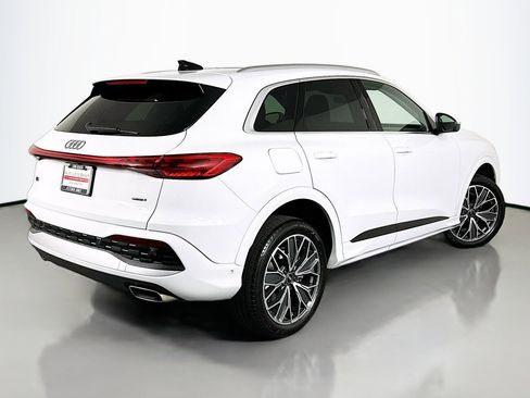 Used 2025 Audi Q5 Premium Plus w/ Premium Plus AWD/4WD image 14