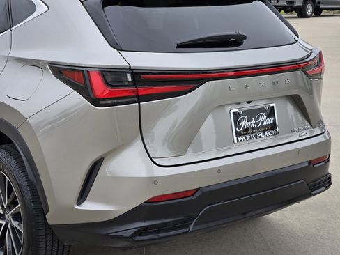 Used 2024 Lexus NX 350h AWD w/ Vision Package image 20