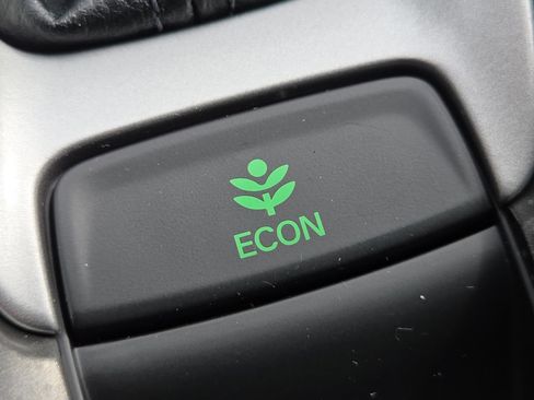 Certified 2018 Honda Accord EX image 11