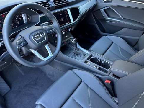 New 2025 Audi Q3 2.0T Premium image 7