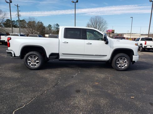 New 2026 Chevrolet Silverado 3500 High Country w/ High Country Premium Package image 5