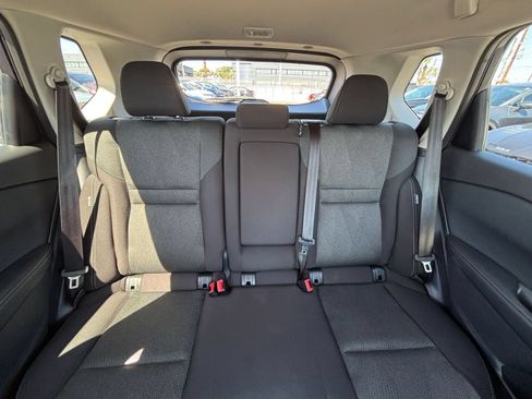 Used 2025 Nissan Rogue SV FWD image 40