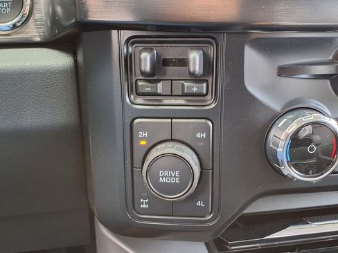 New 2026 Ford F350 Lariat w/ Chrome Package AWD/4WD image 13