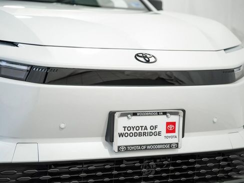 New 2026 Toyota C-HR AWD/4WD image 11