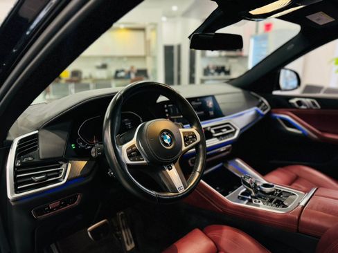 Used 2022 BMW X6 xDrive40i w/ M Sport Package image 15