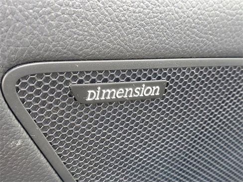 Used 2013 Hyundai Veloster w/ Tech Pkg image 10