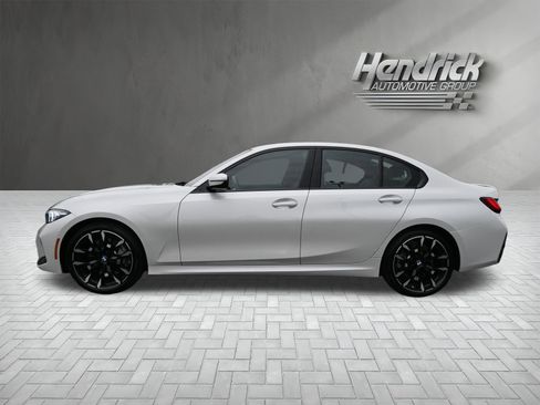 Used 2026 BMW 330i xDrive Sedan w/ M Sport Package AWD/4WD image 7