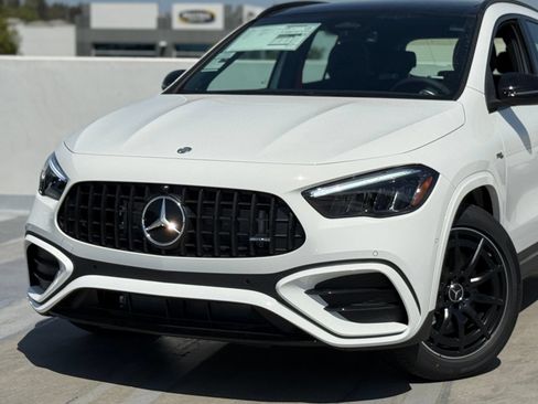 New 2026 Mercedes-Benz GLA 35 AMG 4MATIC image 3