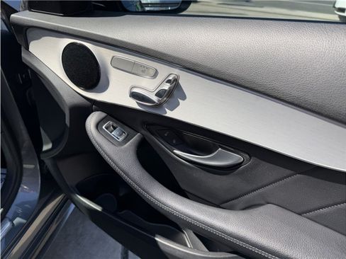 Used 2021 Mercedes-Benz C 300 Sedan image 32