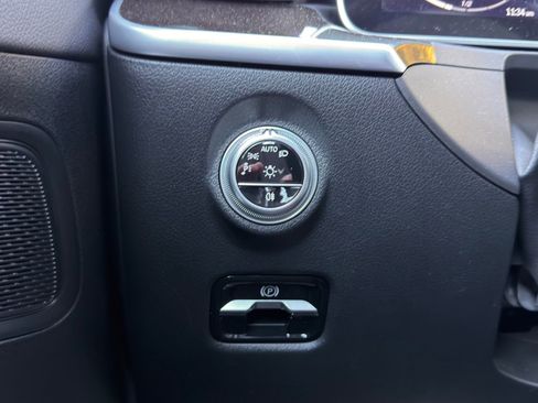 Certified 2023 Mercedes-Benz C 300 Sedan image 19