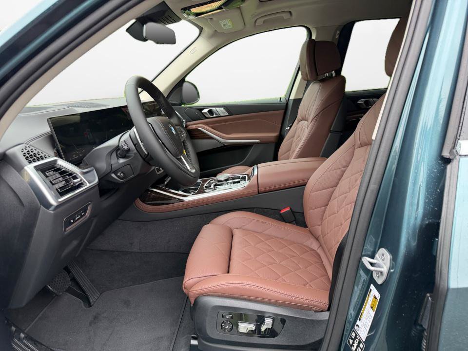 New 2027 BMW X7 xDrive40i AWD/4WD image 9