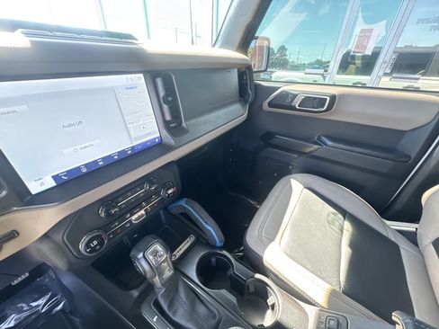 Used 2024 Ford Bronco Wildtrak AWD/4WD image 15