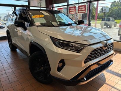 Used 2021 Toyota RAV4 XSE w/ XSE Grade Weather Package