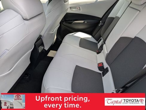 Used 2025 Toyota Corolla XSE FWD image 11