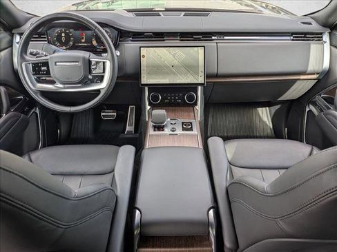 Certified 2023 Land Rover Range Rover SE AWD/4WD image 18