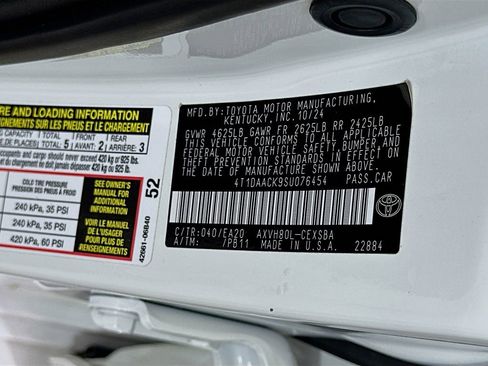 Certified 2025 Toyota Camry SE image 32