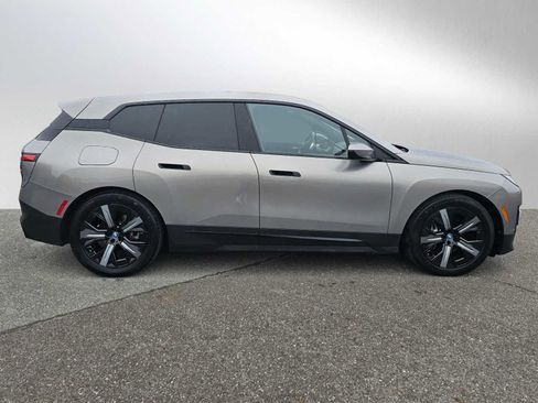 Used 2023 BMW iX xDrive50 w/ Premium Package AWD/4WD image 2