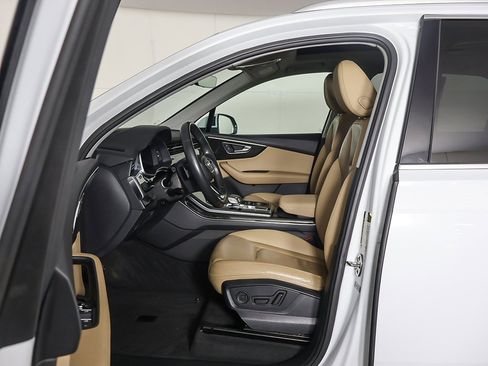 Used 2021 Audi Q7 2.0T Premium w/ Convenience Package image 32