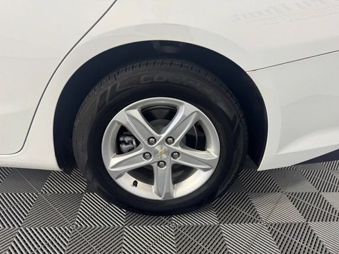 Used 2023 Chevrolet Malibu LS FWD image 13