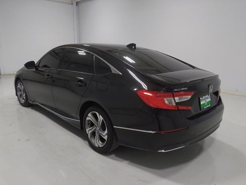 Used 2020 Honda Accord EX image 5
