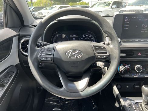 Used 2023 Hyundai Kona SE AWD/4WD image 15