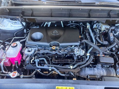 Used 2022 Toyota Highlander Bronze Edition image 14