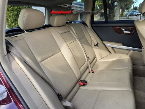 Used 2011 Mercedes-Benz GLK 350 4MATIC image 16