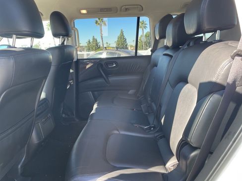 Used 2024 Nissan Armada SV image 8