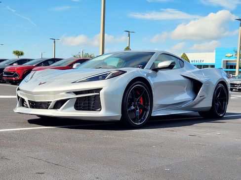 New 2026 Chevrolet Corvette E-Ray w/ ZER Performance Package image 2