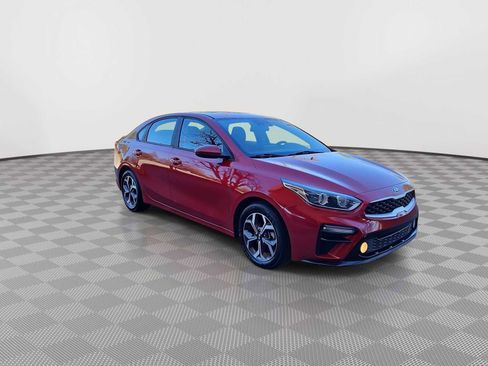 Used 2021 Kia Forte LXS image 2