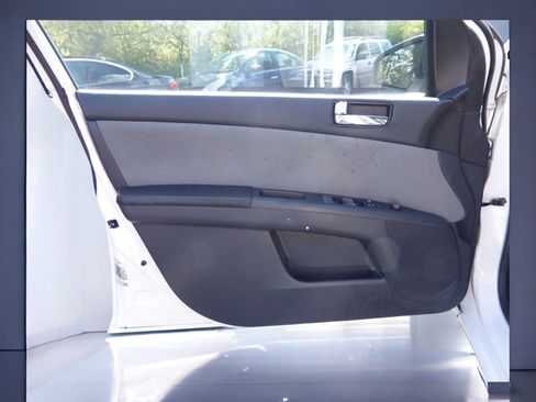 Used 2011 Nissan Sentra 2.0 S image 20