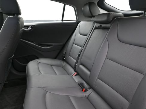 Used 2020 Hyundai Ioniq Limited image 22