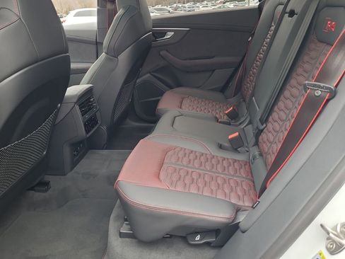 New 2026 Audi RS Q8 performance image 8