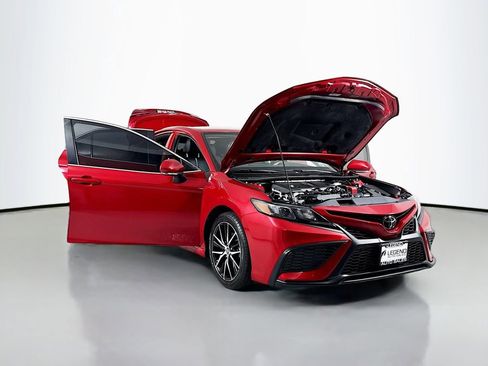 Used 2023 Toyota Camry SE FWD image 19