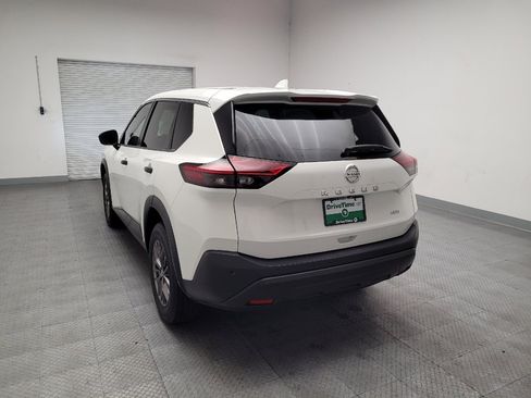 Used 2021 Nissan Rogue S AWD/4WD image 6