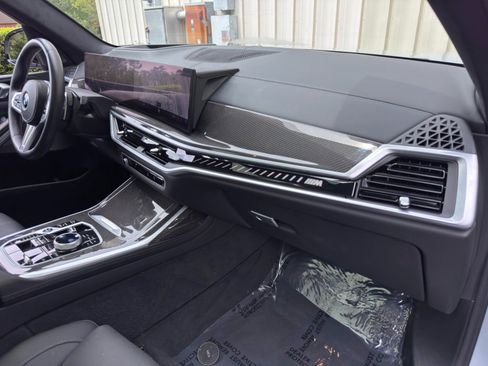 Used 2023 BMW X7 M60i w/ Executive Package AWD/4WD image 15