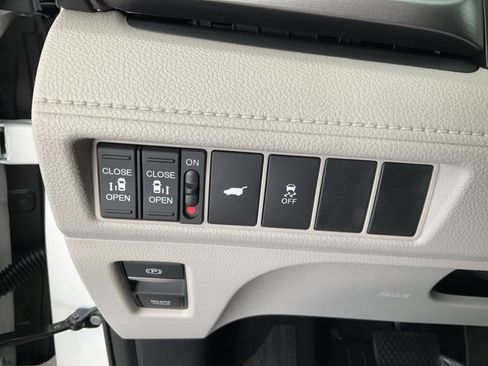 New 2026 Honda Odyssey EX-L image 9