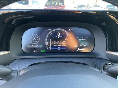 Used 2023 Toyota Crown Limited image 14