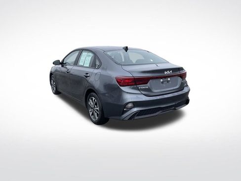Used 2024 Kia Forte LXS image 3