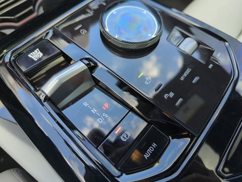 New 2026 BMW 530i w/ Premium Package image 26